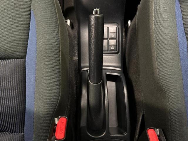 アクア S 新品タイヤ/保証書/純正 SDナビ/衝突安全装置/車線逸脱防止支援システム/ドライブレコーダー 社外/Bluetooth接続/ETC/EBD付ABS/横滑り防止装置/アイドリングストップ バックカメラ(37枚目)