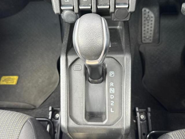 お車に合わせて無料保証以外にも、保証範囲、期間、距離を拡充させた有料保証もご用意しております!中古車の購入が初めてで不安・・・というお客様もご安心ください!