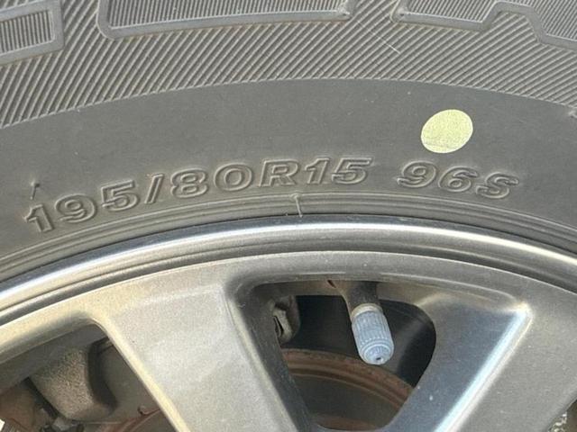 WECARSの展示場では実際に見て、触ってお車をお選びいただけます!知識の豊富な営業スタッフが様々なカーライフをご提案いたします!