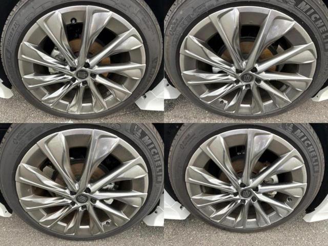 クラウンクロスオーバー ４ＷＤ　Ｇアドバンスドレザーパッケージ　エアロ／保証書／純正　ＨＤＤナビ／デジタルインナーミラー／衝突安全装置／シートヒーター　前席／全方位モニター／車線逸脱防止支援システム／シート　フルレザー／電動バックドア／ヘッドランプ　ＬＥＤ　４ＷＤ（55枚目）