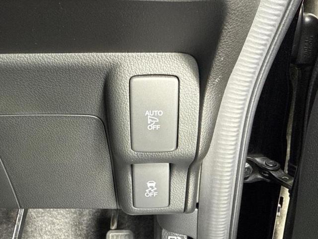 N-BOXカスタム SSパッケージ 新品タイヤ/保証書/純正 SDナビ/両側電動スライドドア/シートヒーター 前席/ドライブレコーダー 社外/ヘッドランプ HID/ETC/EBD付ABS/横滑り防止装置/アイドリングストップ ドラレコ(28枚目)