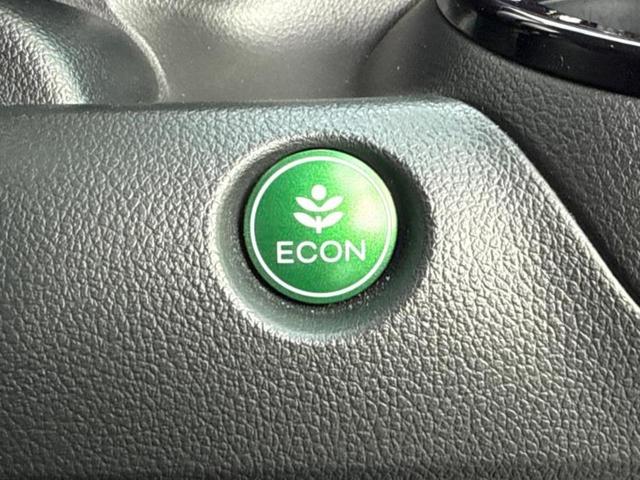 N-BOXカスタム SSパッケージ 新品タイヤ/保証書/純正 SDナビ/両側電動スライドドア/シートヒーター 前席/ドライブレコーダー 社外/ヘッドランプ HID/ETC/EBD付ABS/横滑り防止装置/アイドリングストップ ドラレコ(30枚目)