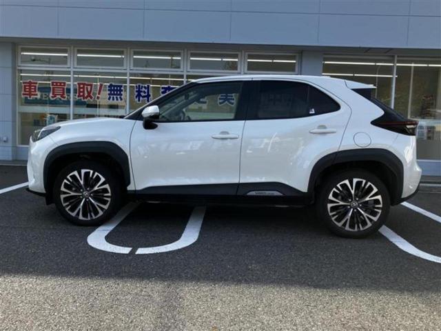 ヤリスクロス ハイブリッドZ 新品タイヤ/保証書/ディスプレイオーディオ8インチ/衝突安全装置/シートヒーター/パノラミックビューモニター/車線逸脱防止支援システム/シート ハーフレザー/ヘッドランプ LED 衝突被害軽減システム(2枚目)