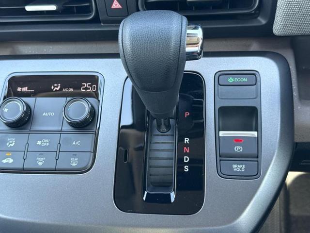 フリード AIR 保証書/純正 8インチ ナビ/ホンダセンシング/両側電動スライドドア/車線逸脱防止支援システム/登録済未使用車/ヘッドランプ LED/Bluetooth接続/EBD付ABS/バックモニター 禁煙車(18枚目)