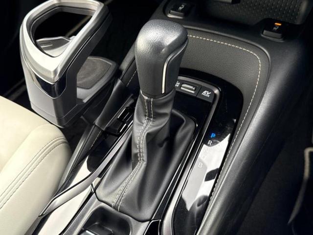 カローラツーリング ハイブリッドダブルバイビー モデリスタエアロ/保証書/ディスプレイオーディオ+ナビ10インチ/衝突安全装置/シートヒーター 前席/車線逸脱防止支援システム/シート ハーフレザー/ヘッドランプ LED 衝突被害軽減システム(18枚目)