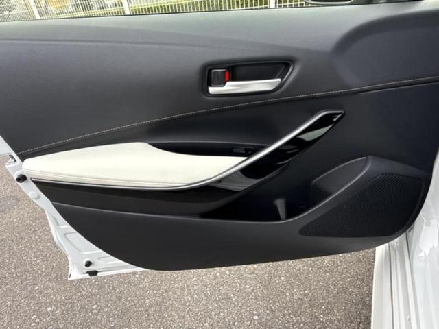 カローラツーリング ハイブリッドダブルバイビー モデリスタエアロ/保証書/ディスプレイオーディオ+ナビ10インチ/衝突安全装置/シートヒーター 前席/車線逸脱防止支援システム/シート ハーフレザー/ヘッドランプ LED 衝突被害軽減システム(23枚目)