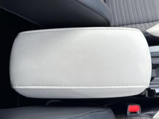 カローラツーリング ハイブリッドダブルバイビー モデリスタエアロ/保証書/ディスプレイオーディオ+ナビ10インチ/衝突安全装置/シートヒーター 前席/車線逸脱防止支援システム/シート ハーフレザー/ヘッドランプ LED 衝突被害軽減システム(32枚目)