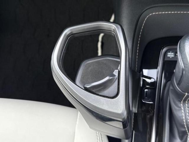 カローラツーリング ハイブリッドダブルバイビー モデリスタエアロ/保証書/ディスプレイオーディオ+ナビ10インチ/衝突安全装置/シートヒーター 前席/車線逸脱防止支援システム/シート ハーフレザー/ヘッドランプ LED 衝突被害軽減システム(41枚目)