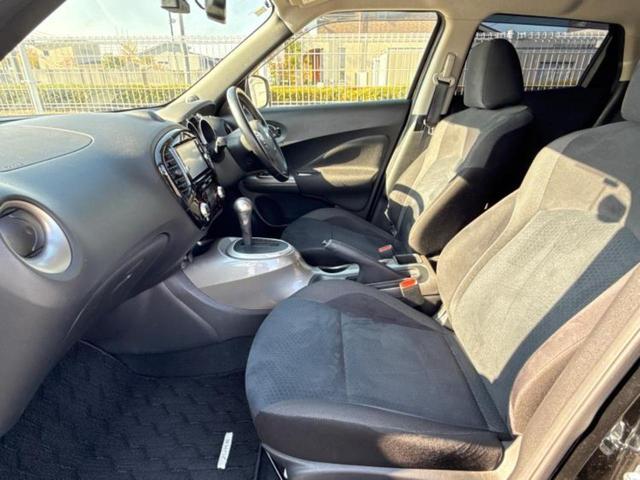 ＷＥＣＡＲＳでは各商談席に大型モニターをご用意しております！見やすい大画面でゆったりと全国の在庫をご覧いただけます！是非ご来店お待ちしております！