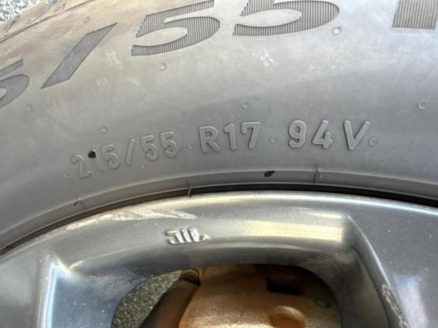 ＷＥＣＡＲＳの展示場では実際に見て、触ってお車をお選びいただけます！知識の豊富な営業スタッフが様々なカーライフをご提案いたします！