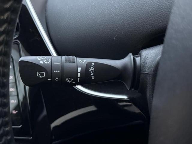 プリウス Ｓ　純正　ＳＤナビ／ヘッドランプ　ＨＩＤ／Ｂｌｕｅｔｏｏｔｈ接続／ＥＴＣ／ＥＢＤ付ＡＢＳ／横滑り防止装置／アイドリングストップ／バックモニター／フルセグＴＶ／ＤＶＤ／エアバッグ　運転席　バックカメラ（17枚目）