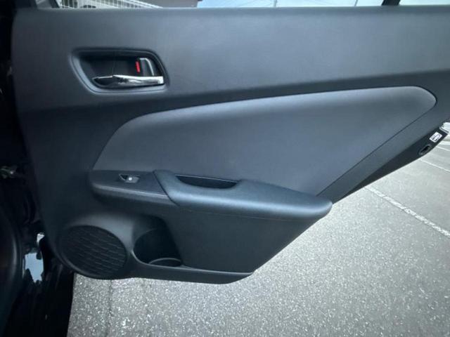 プリウス Ｓ　純正　ＳＤナビ／ヘッドランプ　ＨＩＤ／Ｂｌｕｅｔｏｏｔｈ接続／ＥＴＣ／ＥＢＤ付ＡＢＳ／横滑り防止装置／アイドリングストップ／バックモニター／フルセグＴＶ／ＤＶＤ／エアバッグ　運転席　バックカメラ（22枚目）