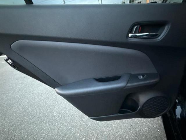 プリウス Ｓ　純正　ＳＤナビ／ヘッドランプ　ＨＩＤ／Ｂｌｕｅｔｏｏｔｈ接続／ＥＴＣ／ＥＢＤ付ＡＢＳ／横滑り防止装置／アイドリングストップ／バックモニター／フルセグＴＶ／ＤＶＤ／エアバッグ　運転席　バックカメラ（24枚目）