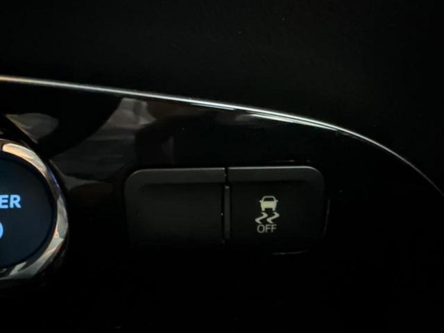 プリウス Ｓ　純正　ＳＤナビ／ヘッドランプ　ＨＩＤ／Ｂｌｕｅｔｏｏｔｈ接続／ＥＴＣ／ＥＢＤ付ＡＢＳ／横滑り防止装置／アイドリングストップ／バックモニター／フルセグＴＶ／ＤＶＤ／エアバッグ　運転席　バックカメラ（27枚目）