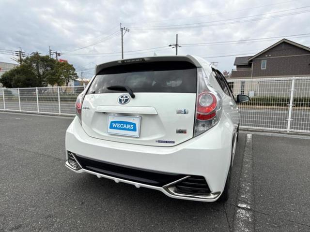 アクア Ｇ　Ｇｓ　純正　ＳＤナビ／シート　ハーフレザー／ドライブレコーダー　社外／ヘッドランプ　ＨＩＤ／Ｂｌｕｅｔｏｏｔｈ接続／ＥＴＣ／ＥＢＤ付ＡＢＳ／横滑り防止装置／アイドリングストップ／バックモニター　バックカメラ（3枚目）