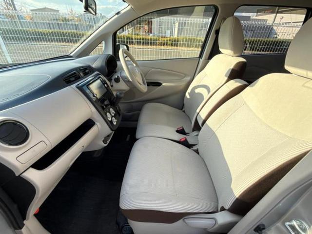 デイズ Ｊ　新品タイヤ／保証書／純正　ＳＤナビ／Ｂｌｕｅｔｏｏｔｈ接続／ＥＴＣ／ＥＢＤ付ＡＢＳ／バックモニター／フルセグＴＶ／ＤＶＤ／エアバッグ　運転席／エアバッグ　助手席／パワーウインドウ／キーレスエントリー（7枚目）