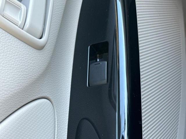 デイズ Ｊ　新品タイヤ／保証書／純正　ＳＤナビ／Ｂｌｕｅｔｏｏｔｈ接続／ＥＴＣ／ＥＢＤ付ＡＢＳ／バックモニター／フルセグＴＶ／ＤＶＤ／エアバッグ　運転席／エアバッグ　助手席／パワーウインドウ／キーレスエントリー（30枚目）