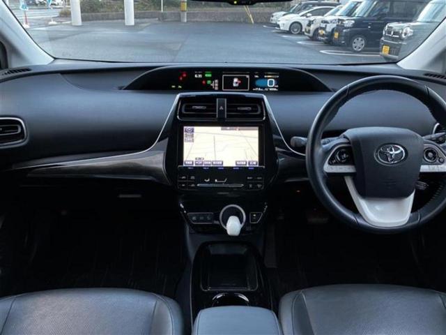 プリウス Aプレミアム 保証書/純正 9インチ SDナビ/衝突安全装置/シートヒーター/車線逸脱防止支援システム/シート 合皮/パーキングアシスト 自動操舵/ヘッドランプ LED/Bluetooth接続 衝突被害軽減システム(4枚目)