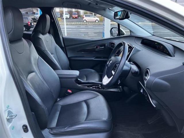 プリウス Aプレミアム 保証書/純正 9インチ SDナビ/衝突安全装置/シートヒーター/車線逸脱防止支援システム/シート 合皮/パーキングアシスト 自動操舵/ヘッドランプ LED/Bluetooth接続 衝突被害軽減システム(5枚目)