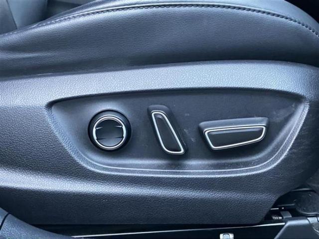 プリウス Aプレミアム 保証書/純正 9インチ SDナビ/衝突安全装置/シートヒーター/車線逸脱防止支援システム/シート 合皮/パーキングアシスト 自動操舵/ヘッドランプ LED/Bluetooth接続 衝突被害軽減システム(16枚目)