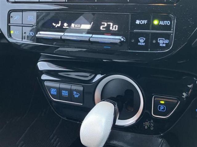 プリウス Aプレミアム 保証書/純正 9インチ SDナビ/衝突安全装置/シートヒーター/車線逸脱防止支援システム/シート 合皮/パーキングアシスト 自動操舵/ヘッドランプ LED/Bluetooth接続 衝突被害軽減システム(17枚目)