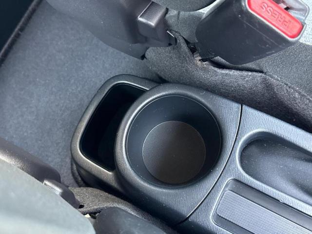 アクア L 保証書/社外 SDナビ/USBジャック/Bluetooth接続/ETC/EBD付ABS/横滑り防止装置/アイドリングストップ/バックモニター/エアバッグ 運転席/エアバッグ 助手席/パワーウインドウ(35枚目)