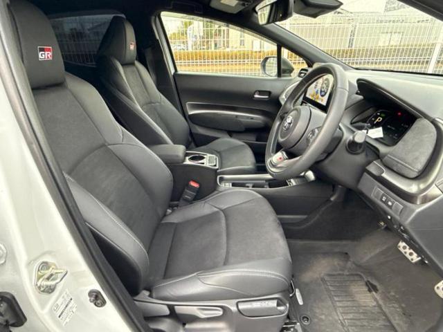 アクア GRスポーツ 保証書/ディスプレイオーディオ+ナビ10.5インチ/トヨタセーフティセンス/パノラミックビューモニター/車線逸脱防止支援システム/シート ハーフレザー/ヘッドランプ LED 衝突被害軽減システム(5枚目)