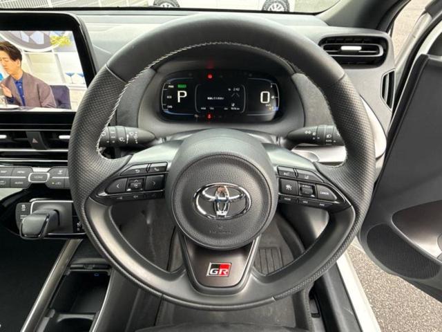 アクア GRスポーツ 保証書/ディスプレイオーディオ+ナビ10.5インチ/トヨタセーフティセンス/パノラミックビューモニター/車線逸脱防止支援システム/シート ハーフレザー/ヘッドランプ LED 衝突被害軽減システム(15枚目)