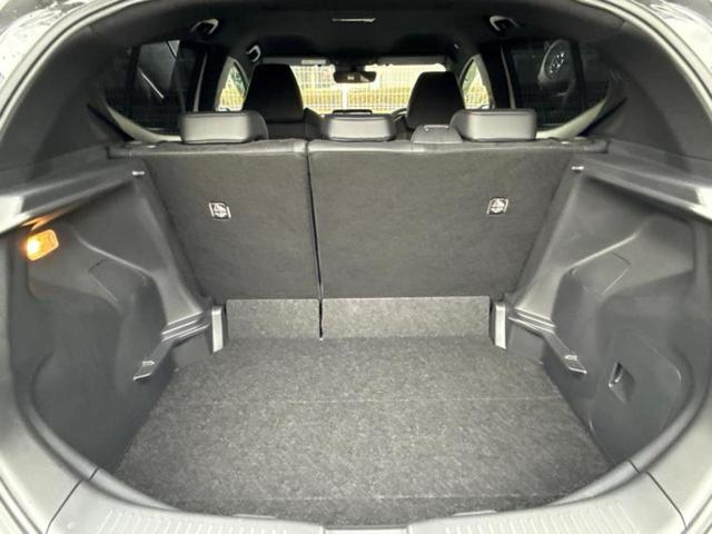 アクア GRスポーツ 保証書/ディスプレイオーディオ+ナビ10.5インチ/トヨタセーフティセンス/パノラミックビューモニター/車線逸脱防止支援システム/シート ハーフレザー/ヘッドランプ LED 衝突被害軽減システム(19枚目)