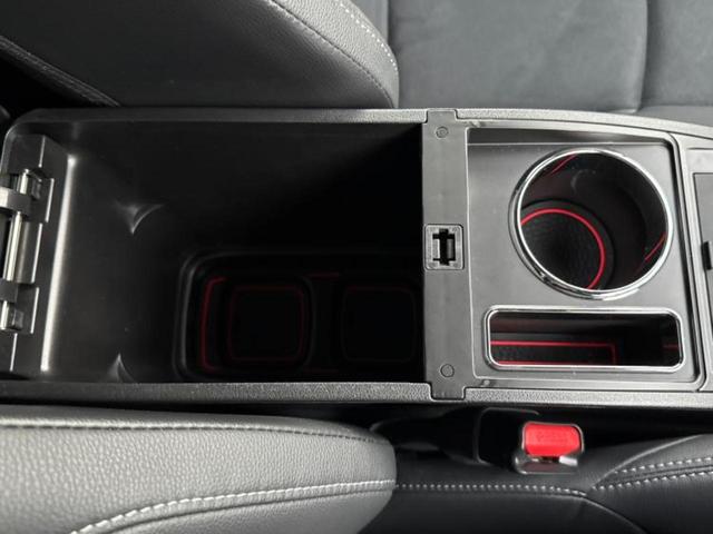 アクア GRスポーツ 保証書/ディスプレイオーディオ+ナビ10.5インチ/トヨタセーフティセンス/パノラミックビューモニター/車線逸脱防止支援システム/シート ハーフレザー/ヘッドランプ LED 衝突被害軽減システム(33枚目)