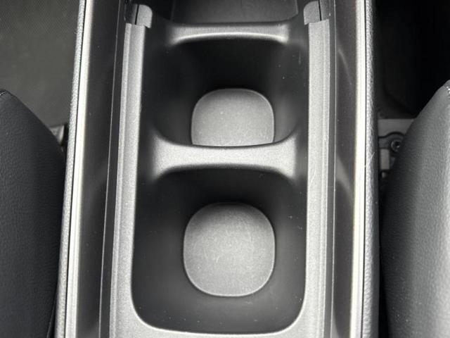 アクア GRスポーツ 保証書/ディスプレイオーディオ+ナビ10.5インチ/トヨタセーフティセンス/パノラミックビューモニター/車線逸脱防止支援システム/シート ハーフレザー/ヘッドランプ LED 衝突被害軽減システム(38枚目)