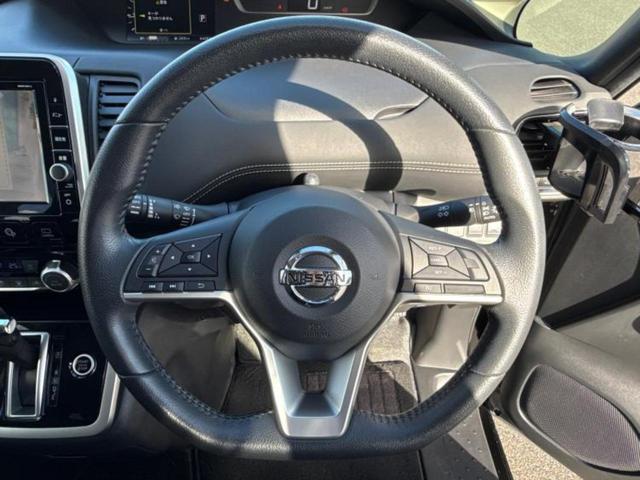 セレナ ハイウェイスター　エアロ／保証書／純正　９インチ　ＳＤナビ／フリップダウンモニター　純正　１０．１インチ／衝突安全装置／電動スライドドア／車線逸脱防止支援システム／ヘッドランプ　ＬＥＤ／Ｂｌｕｅｔｏｏｔｈ接続　ＥＴＣ（16枚目）