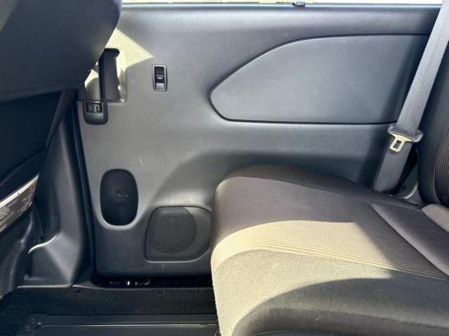 セレナ ハイウェイスター　エアロ／保証書／純正　９インチ　ＳＤナビ／フリップダウンモニター　純正　１０．１インチ／衝突安全装置／電動スライドドア／車線逸脱防止支援システム／ヘッドランプ　ＬＥＤ／Ｂｌｕｅｔｏｏｔｈ接続　ＥＴＣ（24枚目）