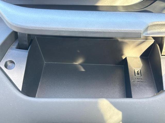 セレナ ハイウェイスター　エアロ／保証書／純正　９インチ　ＳＤナビ／フリップダウンモニター　純正　１０．１インチ／衝突安全装置／電動スライドドア／車線逸脱防止支援システム／ヘッドランプ　ＬＥＤ／Ｂｌｕｅｔｏｏｔｈ接続　ＥＴＣ（43枚目）