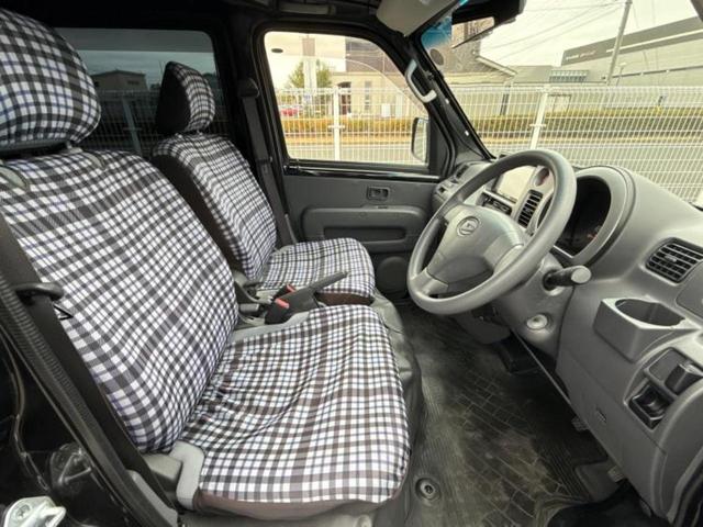 ハイゼットカーゴ デッキバンGL 新品タイヤ/保証書/純正 SDナビ/Bluetooth接続/ETC/EBD付ABS/バックモニター/フルセグTV/DVD/エアバッグ 運転席/エアバッグ 助手席/パワーウインドウ/キーレスエントリー(5枚目)