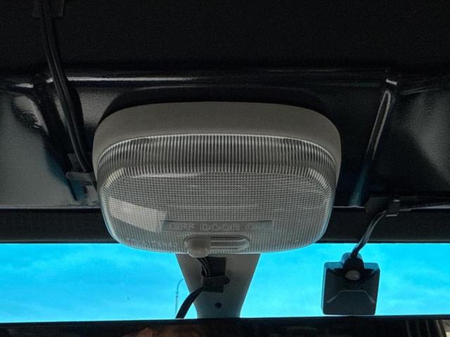 ハイゼットカーゴ デッキバンGL 新品タイヤ/保証書/純正 SDナビ/Bluetooth接続/ETC/EBD付ABS/バックモニター/フルセグTV/DVD/エアバッグ 運転席/エアバッグ 助手席/パワーウインドウ/キーレスエントリー(29枚目)