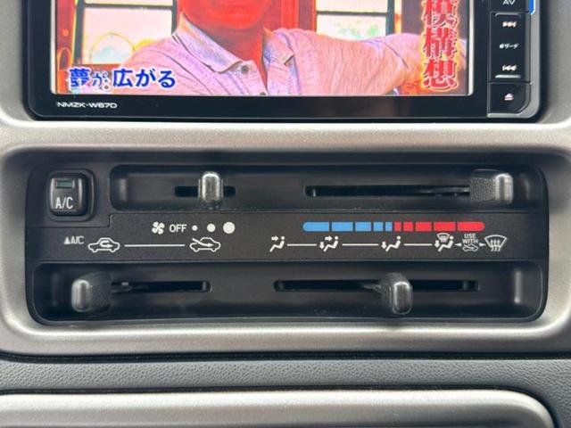 ハイゼットカーゴ デッキバンGL 新品タイヤ/保証書/純正 SDナビ/Bluetooth接続/ETC/EBD付ABS/バックモニター/フルセグTV/DVD/エアバッグ 運転席/エアバッグ 助手席/パワーウインドウ/キーレスエントリー(30枚目)