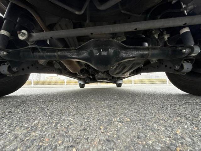 ハイゼットカーゴ デッキバンGL 新品タイヤ/保証書/純正 SDナビ/Bluetooth接続/ETC/EBD付ABS/バックモニター/フルセグTV/DVD/エアバッグ 運転席/エアバッグ 助手席/パワーウインドウ/キーレスエントリー(45枚目)