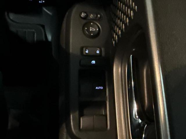 N-BOXカスタム ヒョウジュン 保証書/衝突安全装置/電動スライドドア/シートヒーター 前席/車線逸脱防止支援システム/ヘッドランプ LED/横滑り防止装置/ホンダセンシング/禁煙車/エアバッグ 運転席/エアバッグ 助手席(15枚目)