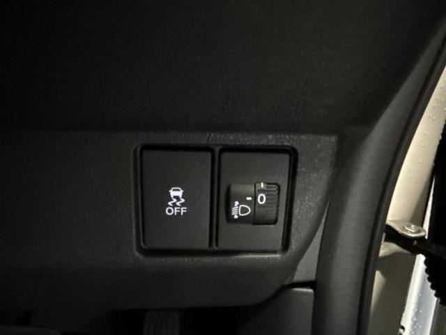 N-BOXカスタム ヒョウジュン 保証書/衝突安全装置/電動スライドドア/シートヒーター 前席/車線逸脱防止支援システム/ヘッドランプ LED/横滑り防止装置/ホンダセンシング/禁煙車/エアバッグ 運転席/エアバッグ 助手席(17枚目)