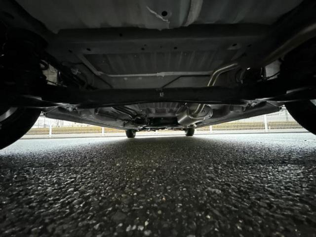 N-BOXカスタム ヒョウジュン 保証書/衝突安全装置/電動スライドドア/シートヒーター 前席/車線逸脱防止支援システム/ヘッドランプ LED/横滑り防止装置/ホンダセンシング/禁煙車/エアバッグ 運転席/エアバッグ 助手席(43枚目)