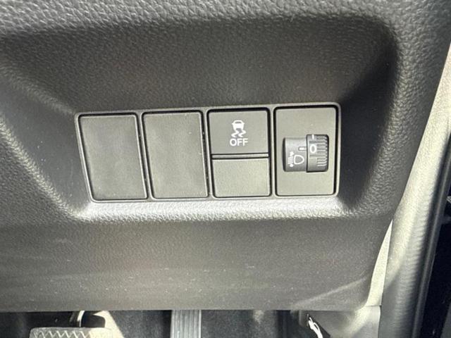 フィット eHEVホーム 保証書/ディスプレイオーディオ+ナビ8インチ/衝突安全装置/車線逸脱防止支援システム/ドライブレコーダー 前後/ヘッドランプ LED/Bluetooth接続/ETC2.0/EBD付ABS バックカメラ(28枚目)