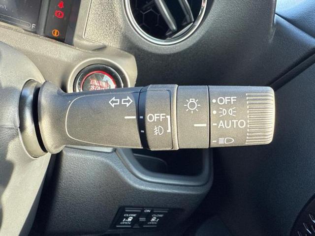 N-BOXカスタム ターボコーディネートスタイル2トーン 純正 9インチ ナビ/ホンダセンシング/両側電動スライドドア/シートヒーター 前席/マルチビューカメラシステム/車線逸脱防止支援システム/シート 合皮/届出済未使用車/ヘッドランプ LED 禁煙車(16枚目)