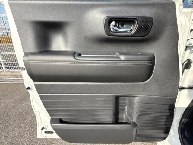 N-BOXカスタム ターボコーディネートスタイル2トーン 純正 9インチ ナビ/ホンダセンシング/両側電動スライドドア/シートヒーター 前席/マルチビューカメラシステム/車線逸脱防止支援システム/シート 合皮/届出済未使用車/ヘッドランプ LED 禁煙車(22枚目)