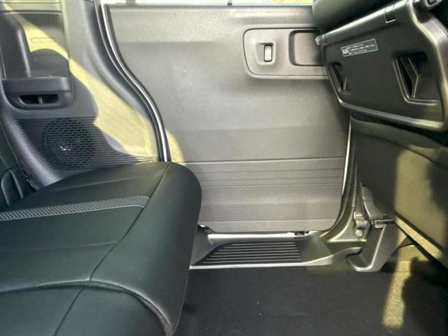 N-BOXカスタム ターボコーディネートスタイル2トーン 純正 9インチ ナビ/ホンダセンシング/両側電動スライドドア/シートヒーター 前席/マルチビューカメラシステム/車線逸脱防止支援システム/シート 合皮/届出済未使用車/ヘッドランプ LED 禁煙車(24枚目)