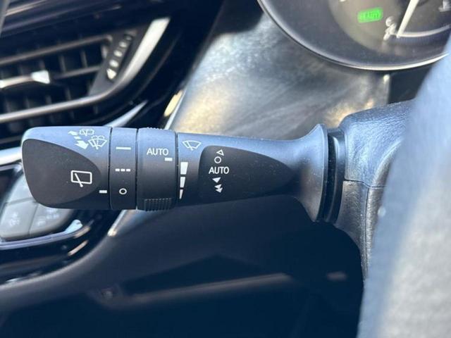 C-HR G モデリスタエアロ/保証書/社外 9インチ SDナビ/デジタルインナーミラー/トヨタセーフティセンス/車線逸脱防止支援システム/シート ハーフレザー/ドライブレコーダー 社外/ヘッドランプ LED(17枚目)