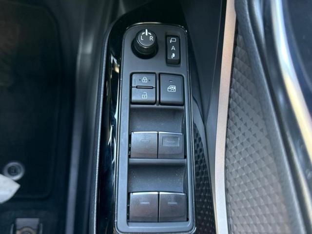 C-HR G モデリスタエアロ/保証書/社外 9インチ SDナビ/デジタルインナーミラー/トヨタセーフティセンス/車線逸脱防止支援システム/シート ハーフレザー/ドライブレコーダー 社外/ヘッドランプ LED(27枚目)