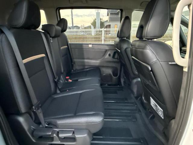 セレナ ｅパワーハイウェイスターＶ　保証書／純正　１２．３インチ　メモリーナビ／インテリジェントルームミラー／エマージェンシーブレーキ／ハンズフリー両側電動スライドドア／アラウンドビューモニター／車線逸脱防止支援システム　全周囲カメラ（5枚目）