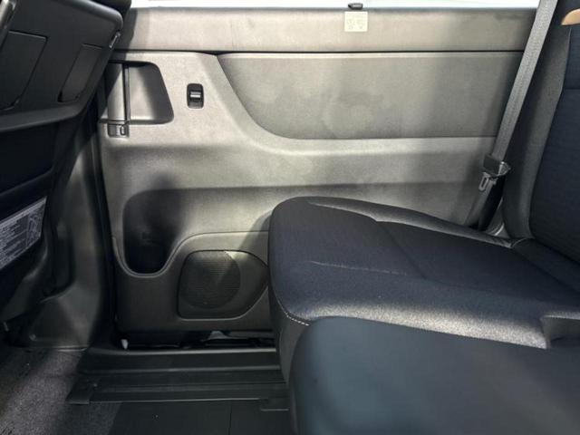 セレナ ｅパワーハイウェイスターＶ　保証書／純正　１２．３インチ　メモリーナビ／インテリジェントルームミラー／エマージェンシーブレーキ／ハンズフリー両側電動スライドドア／アラウンドビューモニター／車線逸脱防止支援システム　全周囲カメラ（24枚目）