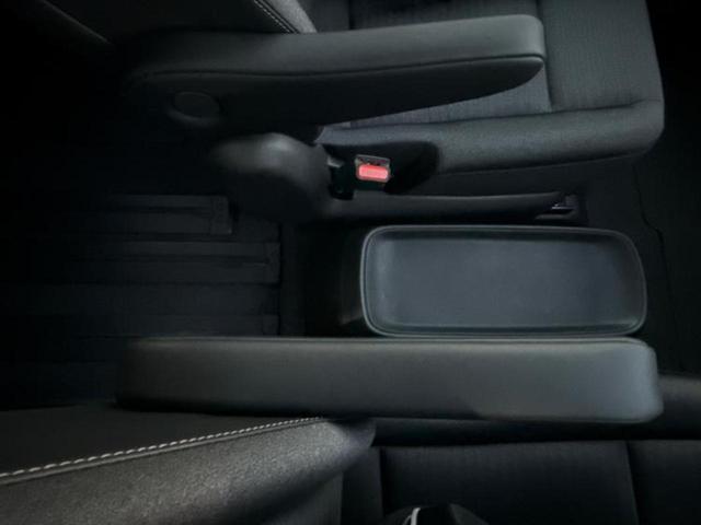 セレナ ｅパワーハイウェイスターＶ　保証書／純正　１２．３インチ　メモリーナビ／インテリジェントルームミラー／エマージェンシーブレーキ／ハンズフリー両側電動スライドドア／アラウンドビューモニター／車線逸脱防止支援システム　全周囲カメラ（33枚目）